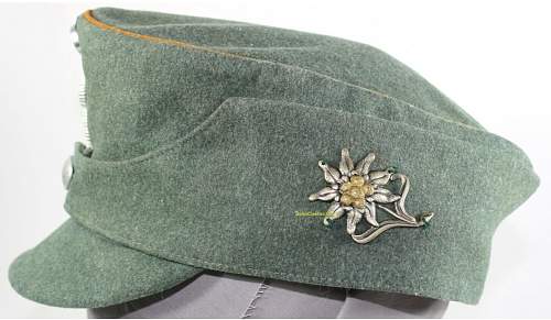 Gendarmerie cap for opinions