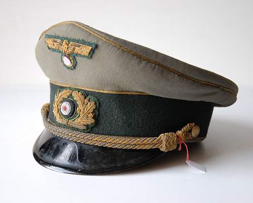 General Heer cap authentification