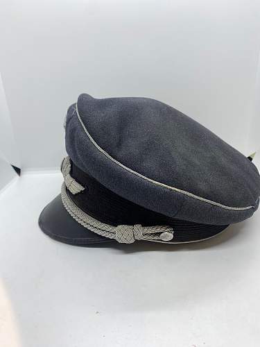 Luftwaffe officer's visor cap