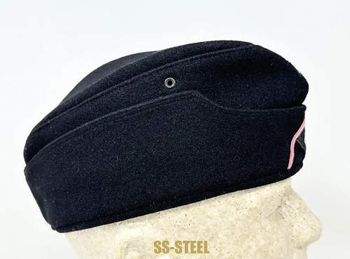 Authentic panzer cap?