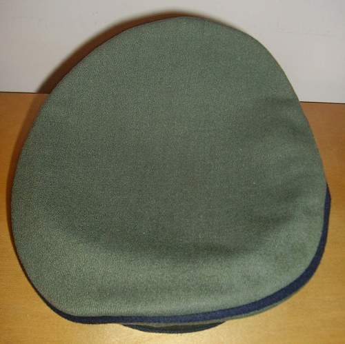 Private purchase medical NCO cap for rank of Unterarzt