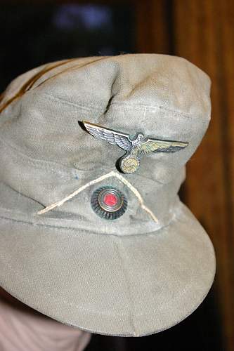 Can anyone tell me what this cap is and is it genuine