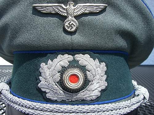 Heer Medical Officer's Schirmmütze