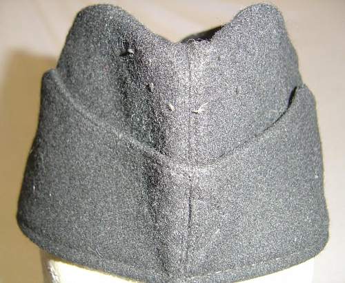 Stripped black SS M34 cap