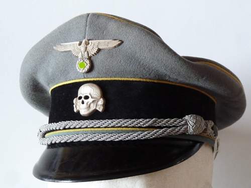 Waffen-SS yellow-piped officer visor - real ?