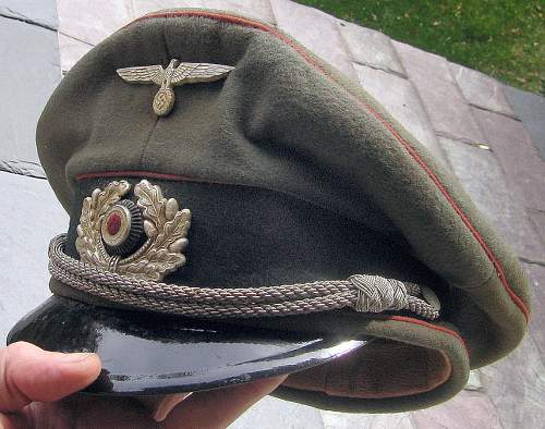 What is this hat? Info please !