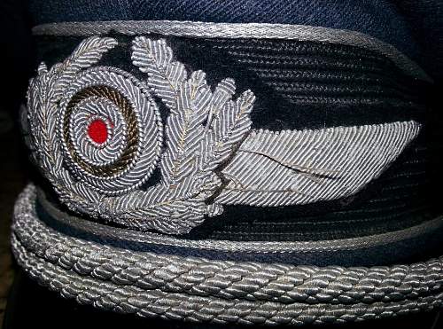 Help please- LW Officer's Visor Cap?