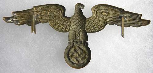 Diplomatic Cap badge Reall or a fake ?