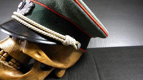 Late War Schellenberg Artillery visor cap original or repro?