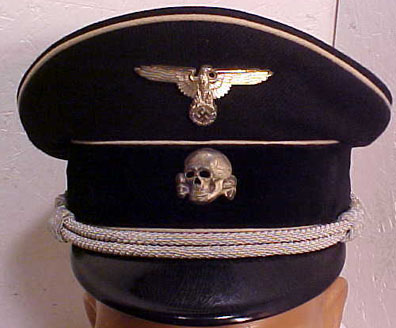 Black SS senior leader cap: horrid image, close your eyes before you click!