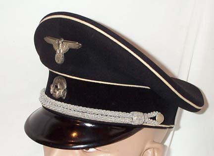 Black SS senior leader cap: horrid image, close your eyes before you click!