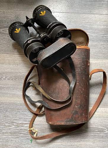 Nice pair of WW2 British Navy Binoculars in our weekly WW2 auciton!