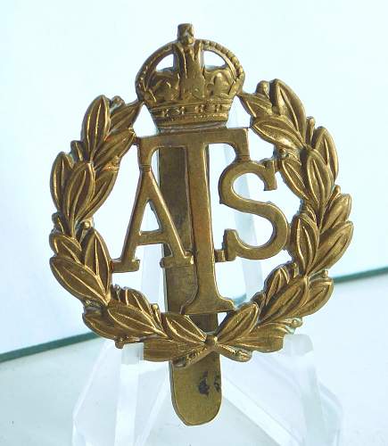 Womens services cap badges