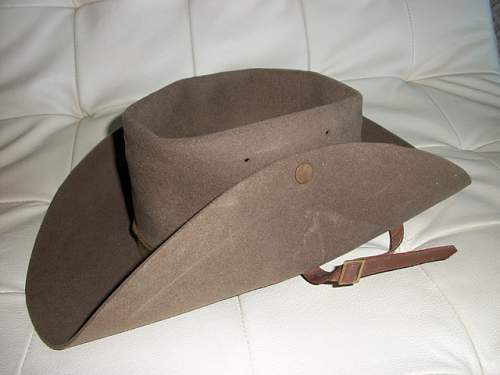 British/ East African issue slouch hat?