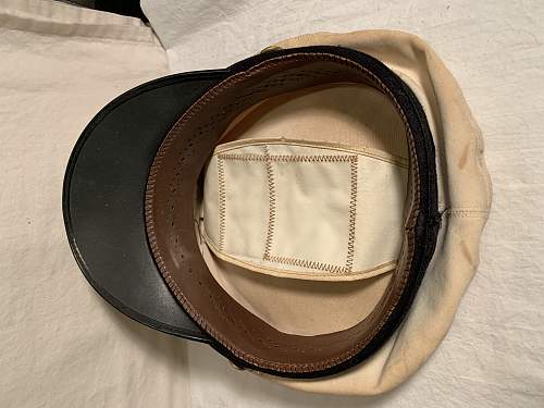 WWII USN Cadet visor hat??