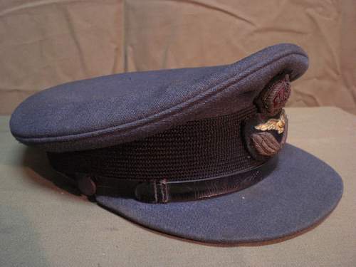 WW2 RAF Officer Cap or Post war??