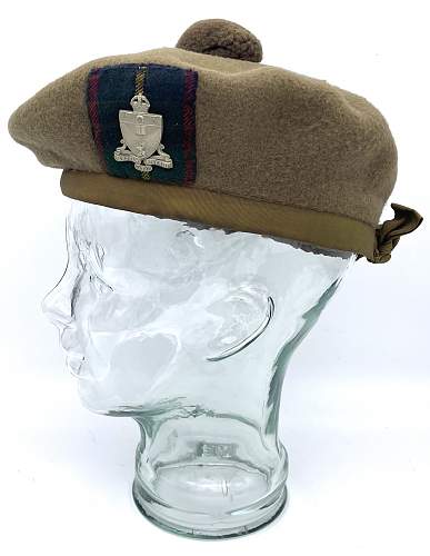 Headdress of St. Andrew's University UTC/OTC - World War II to 1967