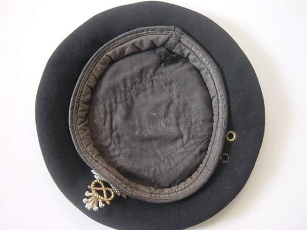 The Royal Tank Regt black beret