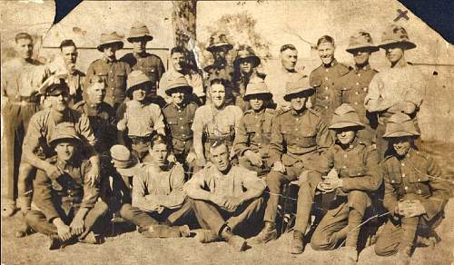 Need help identifying pith helmet