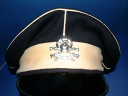 Any thoughts on this 17/21st Lancers cap...