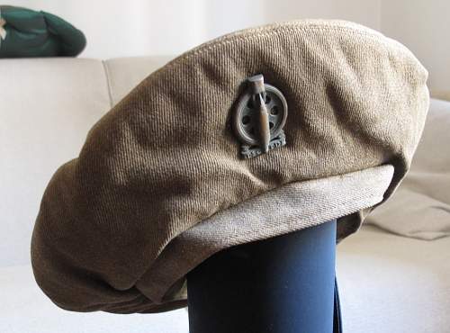 The General Service cap or &quot;Cap, Ridiculous&quot;