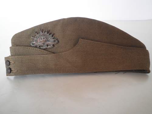 ''Economy&quot; British sidecap with Australian insignia