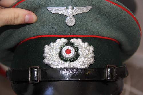 big confusion about artillery visor cap
