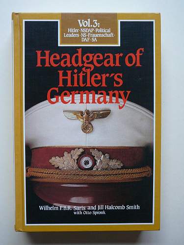 Recommended Soft Headgear Collecting Reference Books