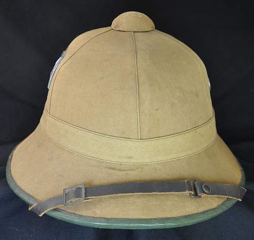 Pith helmet; 1st pattern