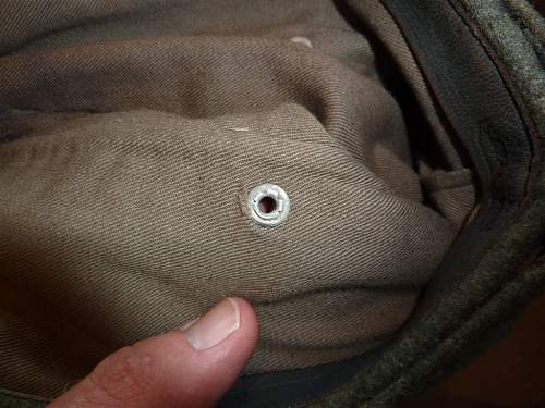 SS buttons to a cap, are these correct?