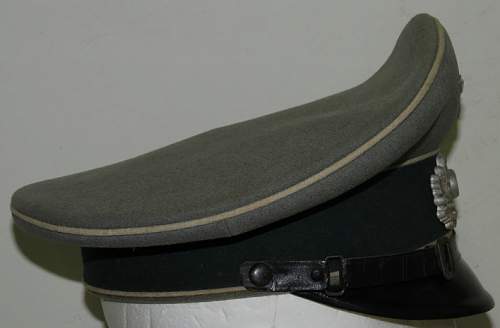 Heer Infantry EM/NCO Visor Cap - Opinions Please!