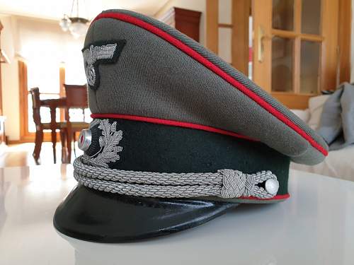 Artillery Officer's Visor Cap with Embroidered Insignia
