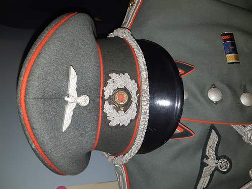 Authenticity of artillery officers schellenberg