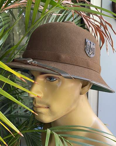 German DAK Pith helmet 2th pattern