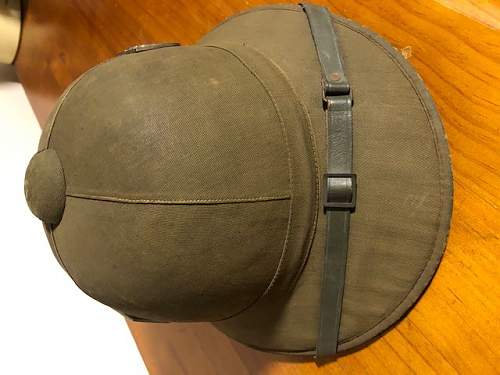 Assistance with this ?pattern i Kreigsmarine Pith Helmet