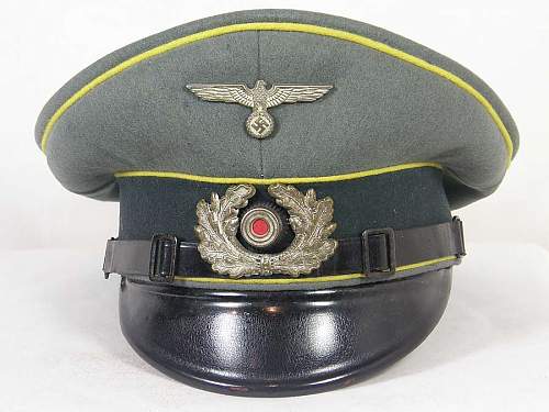 Visor caps , Army Nachtrichten (signals) Nco and Luftwaffe Flak Nco