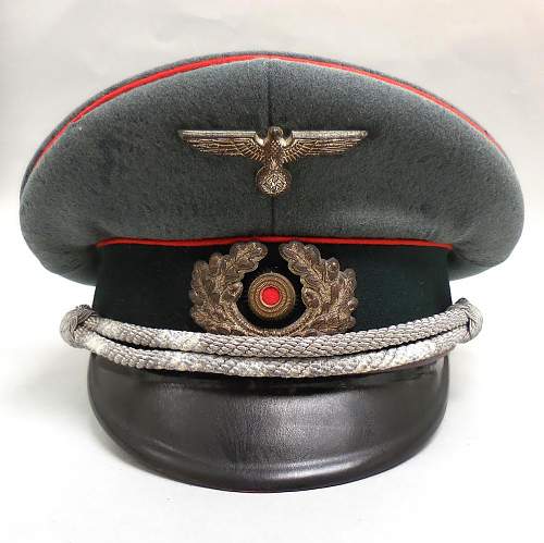 Assistance with Pekuro Officer Heer Artillery Visor