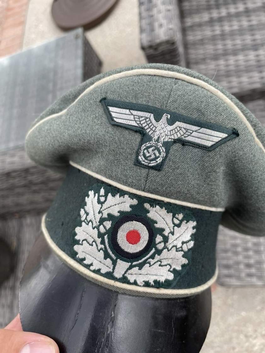 WW2 German, Soviet, Allied militaria, uniforms, awards, weapons history.  War relics forum