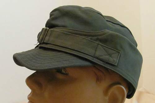 Strange German WW2 Field Cap ?