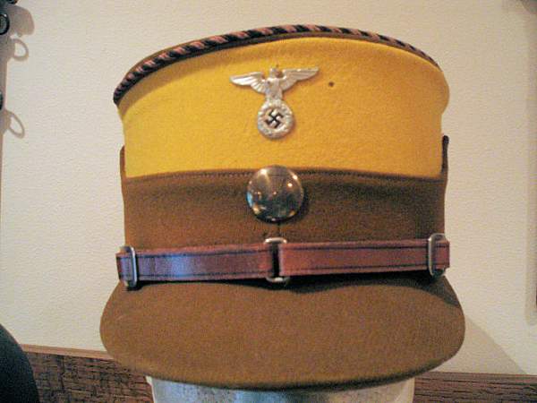 Early Paramilitary Headgear