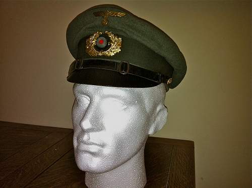 Kriegsmarine Coastal Artillery officer - leather visor schirmutze