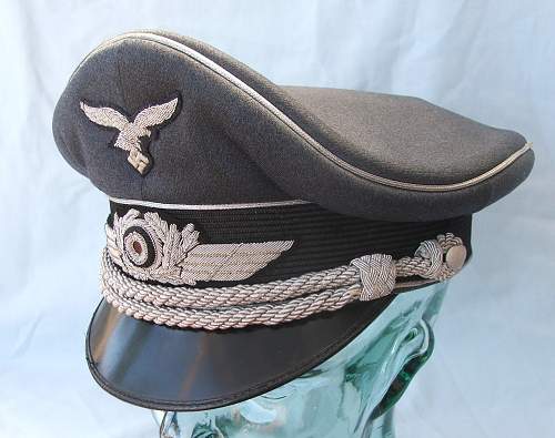 1939 dated Luftwaffe officers Schirmmütze.