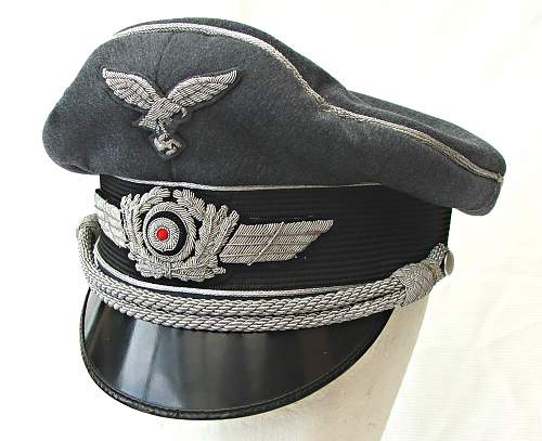 1941 dated Luftwaffe officer Schirmmütze by Erel