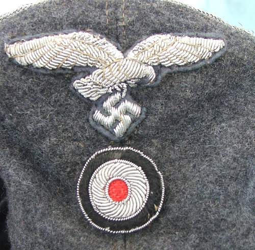 Luftwaffe officers two button M43 Einheitsfeldmütze with bullion insignia