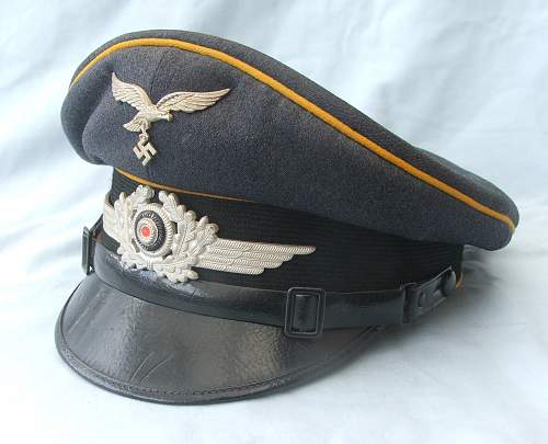 Luftwaffe flight (yellow) piped Schirmmütze