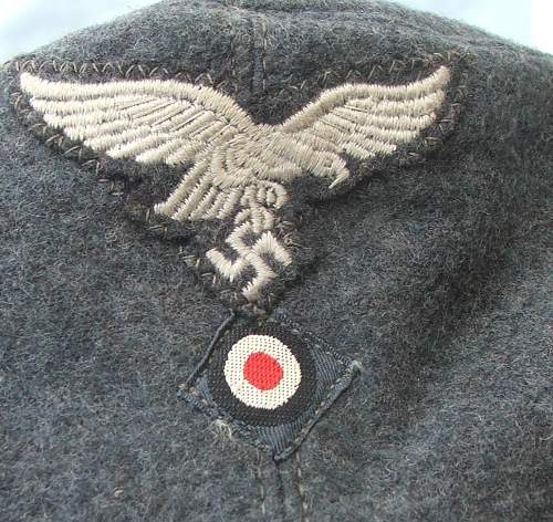 Luftwaffe 1944 dated two piece insignia Other Ranks M43 Einheitsfeldmütze
