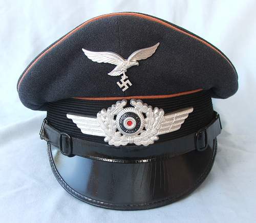 Luftwaffe OR/NCO schirmmütze with copper brown piping