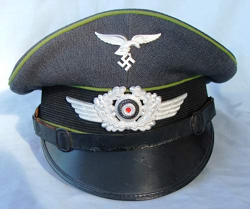 Luftwaffe OR/NCO schirmmütze with light green piping