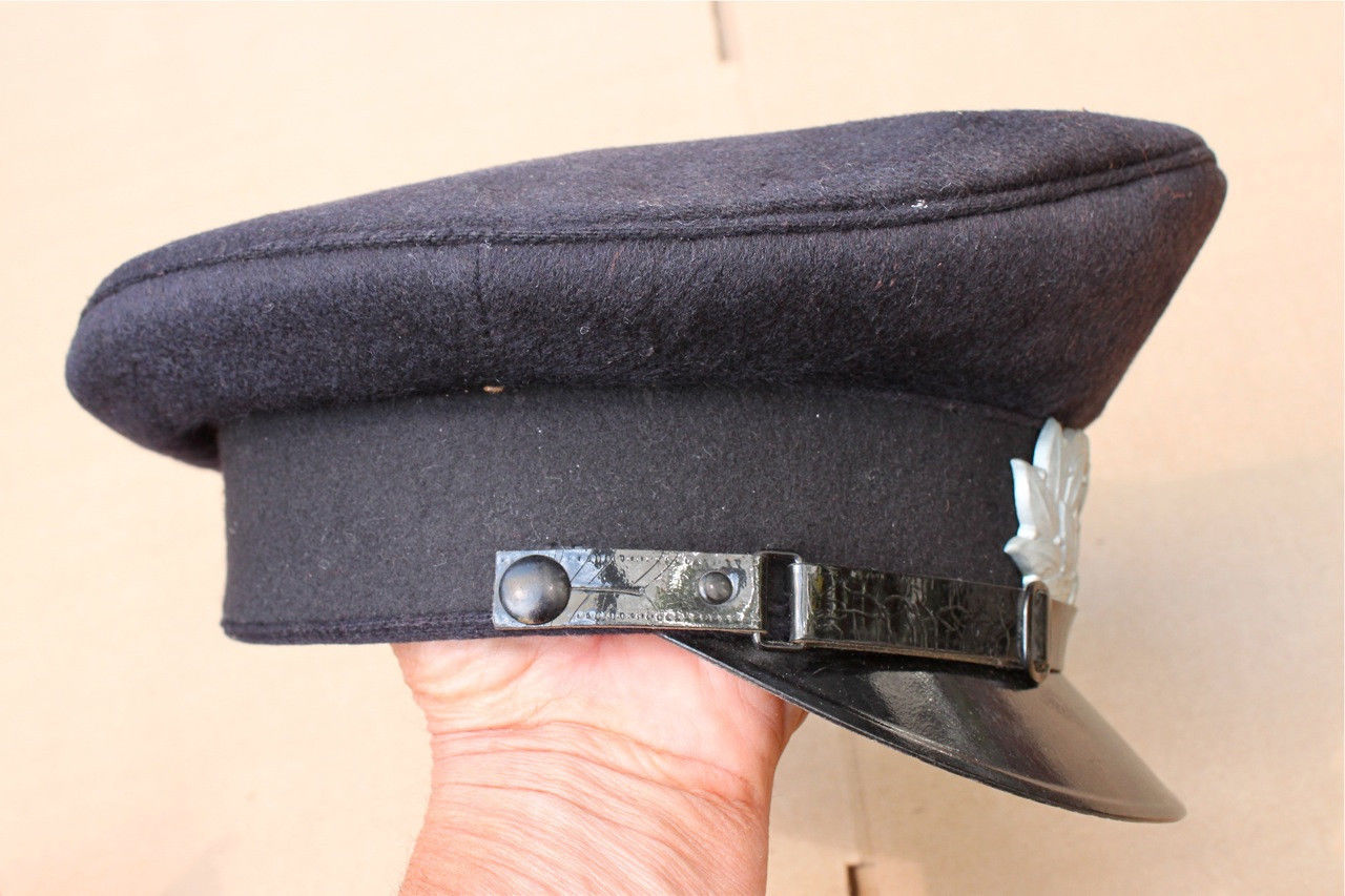 Need help! Unknown visor cap, need help with identification