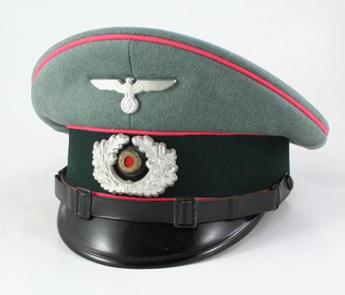 Panzer visor hat : help needed...